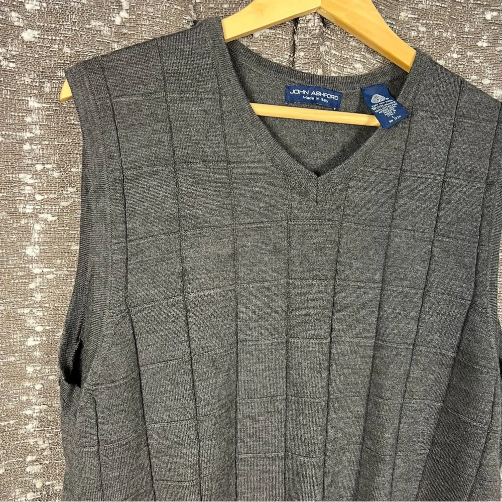 John Ashford Wool Sweater‎ Vest